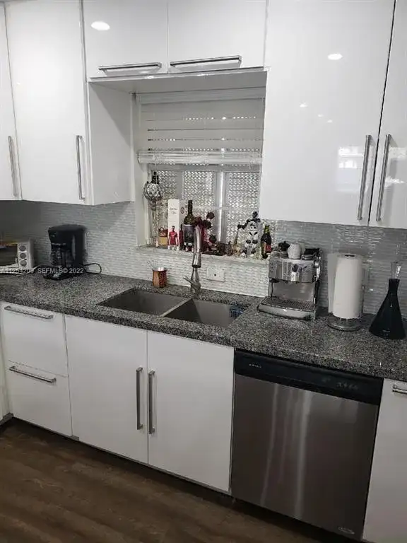 5170 SW 40TH Avenue # 8E, Dania Beach FL 33314 photo 3