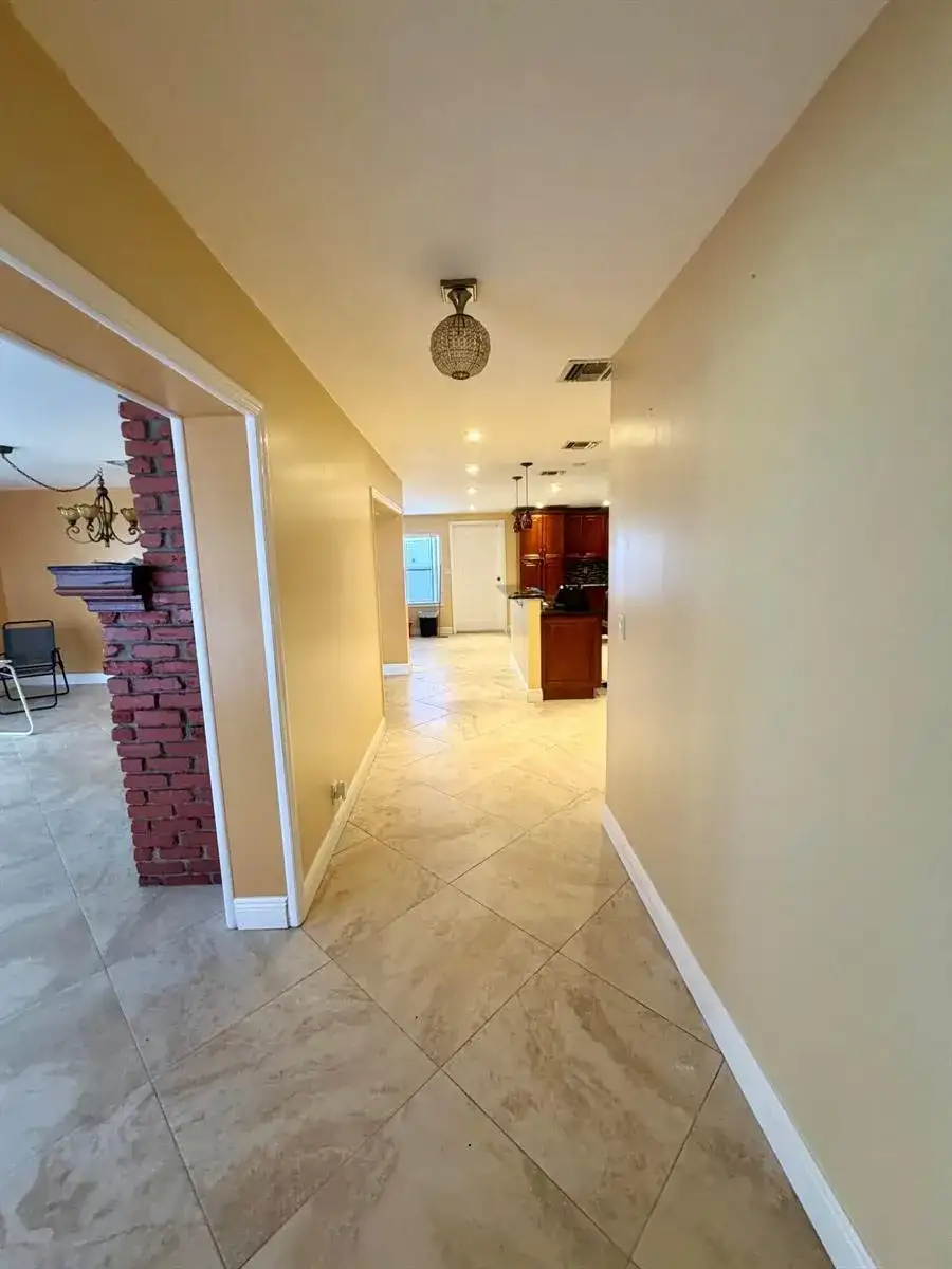 2425 Ceceile Avenue, West Palm Beach FL 33417 photo 2