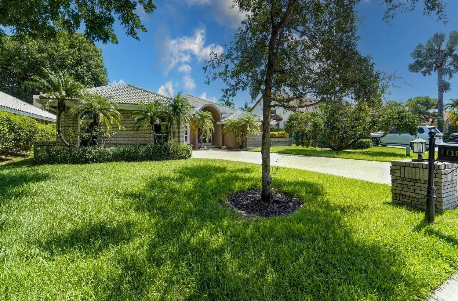11999 Classic Drive, Coral Springs FL 33071 photo 3
