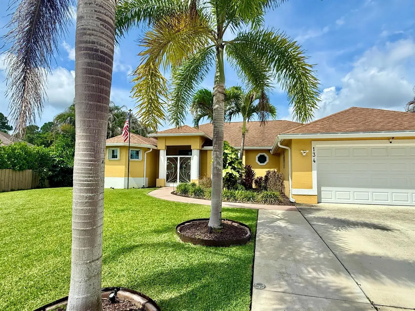 134 SW PILSNER Circle, Port St. Lucie FL 34953 photo 3