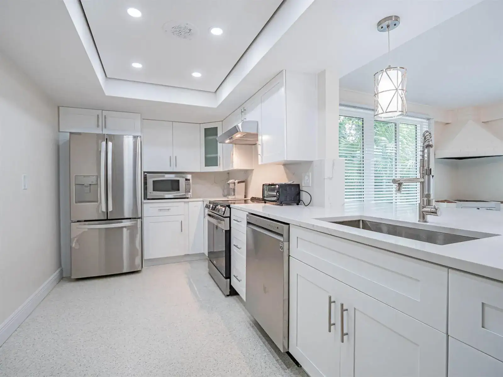 626 Honeysuckle Lane, Vero Beach FL 32963 photo 4