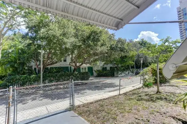 314 CRANESNEST Way, West Palm Beach FL 33401 photo 4
