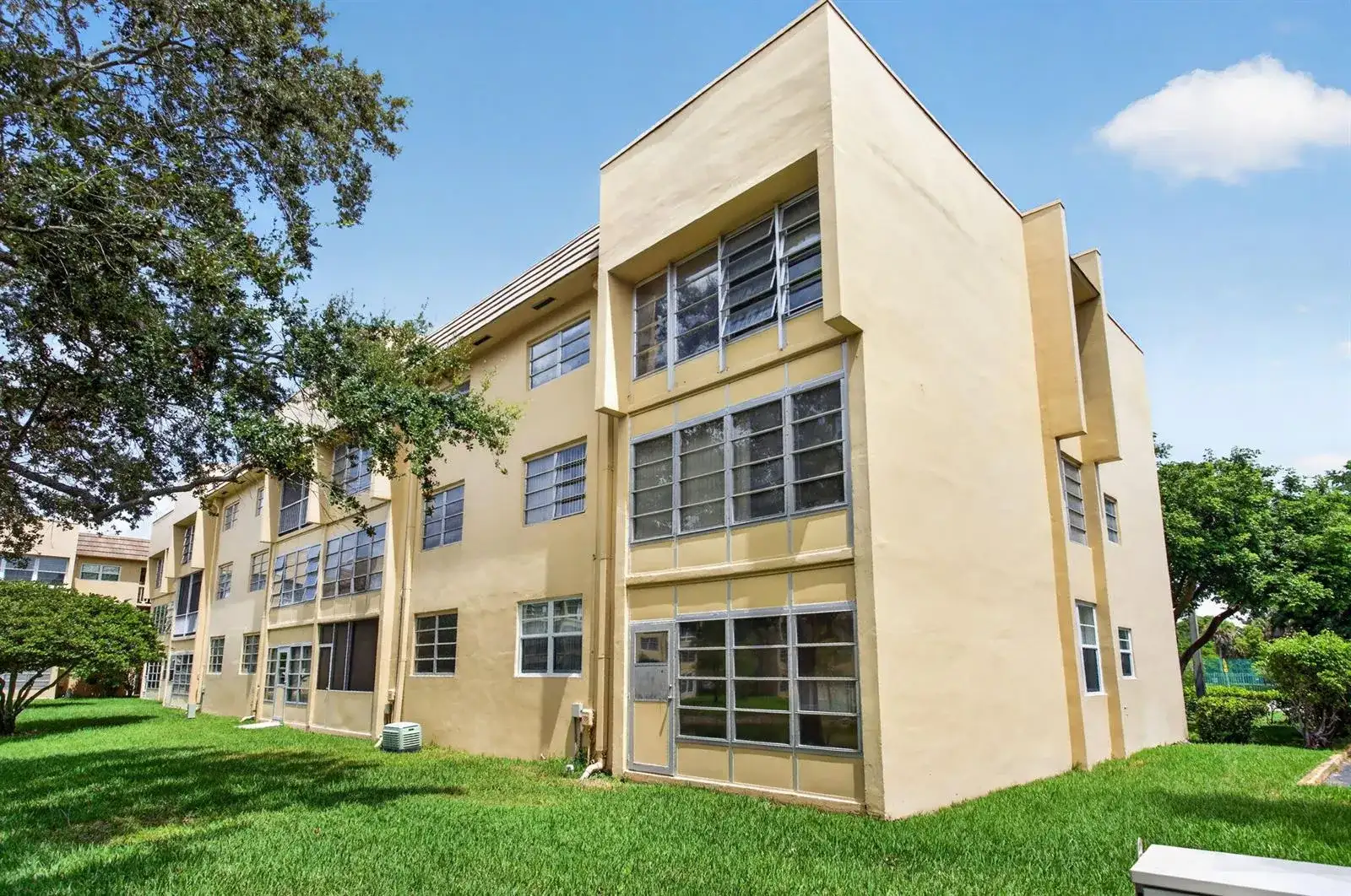 6350 NW 62ND Street # 201, Tamarac FL 33319 photo 2