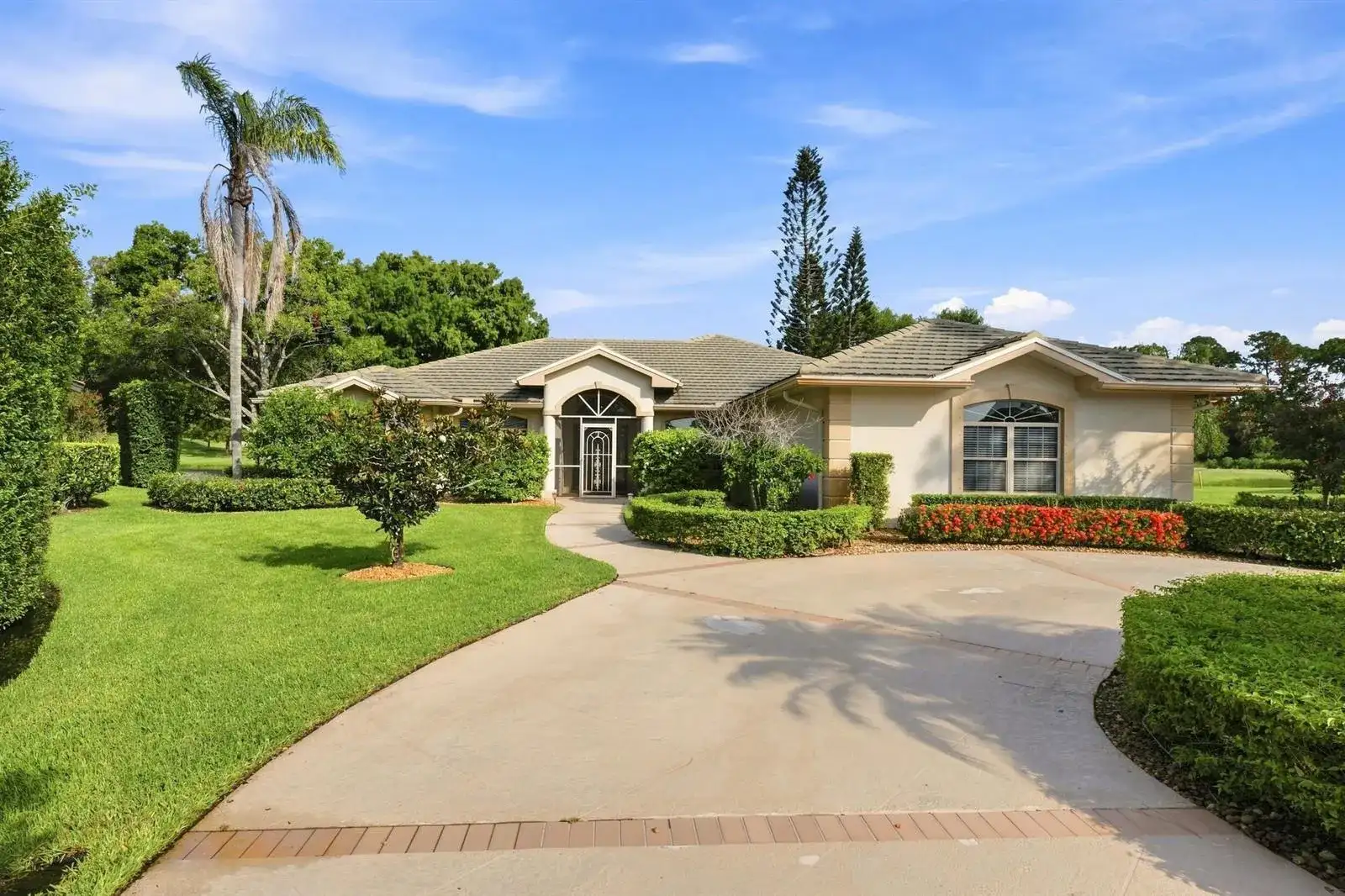 3608 TWIN LAKES Terrace, Fort Pierce FL 34951 photo 2