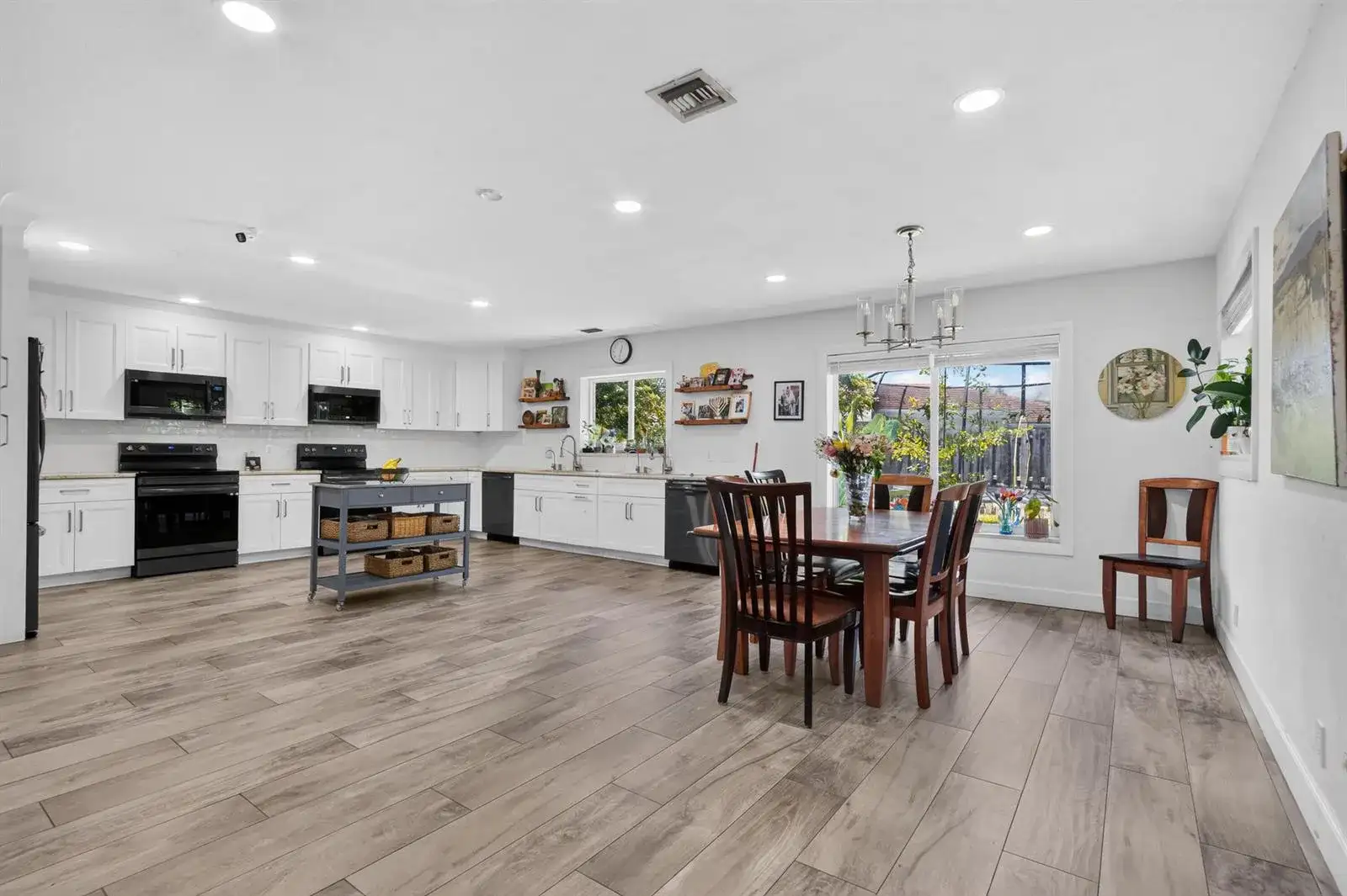 9404 NW 37TH Court, Coral Springs FL 33065 photo 3