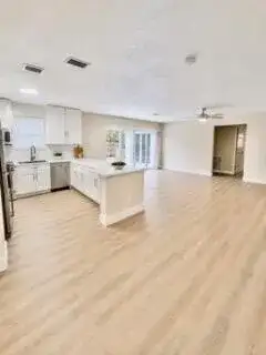 3112 SE 1ST Place, Boynton Beach FL 33435 photo 2