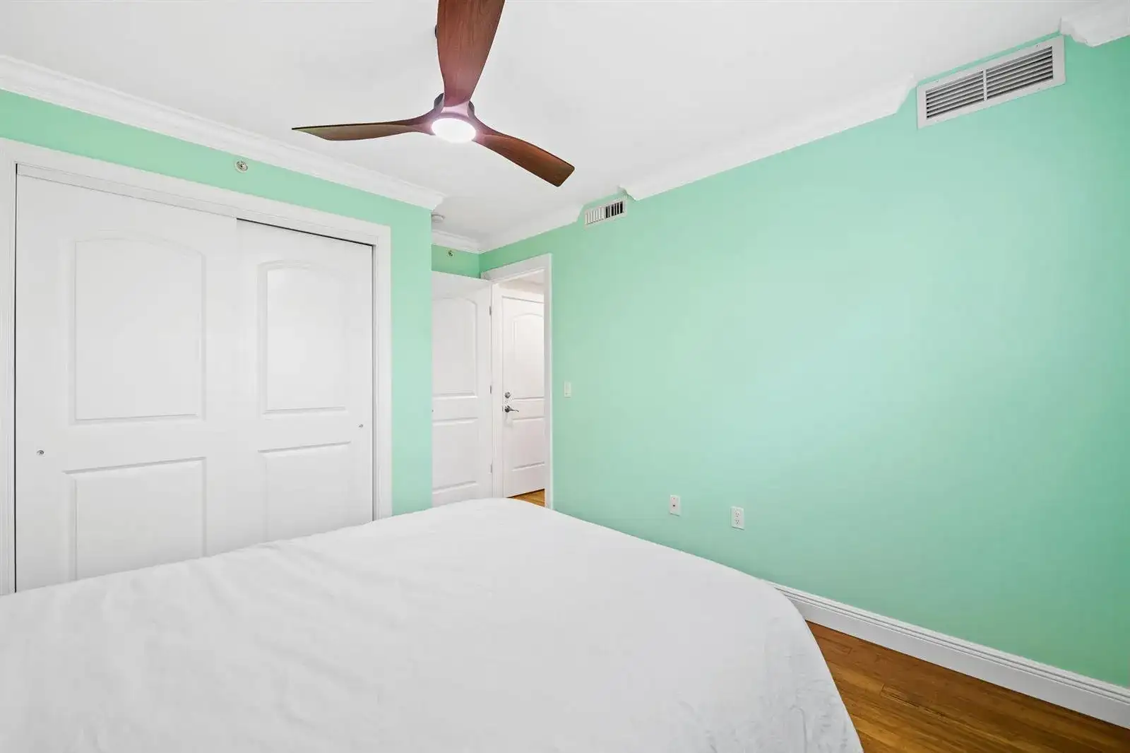 630 SE 15th Street # 5, Fort Lauderdale FL 33316 photo 3