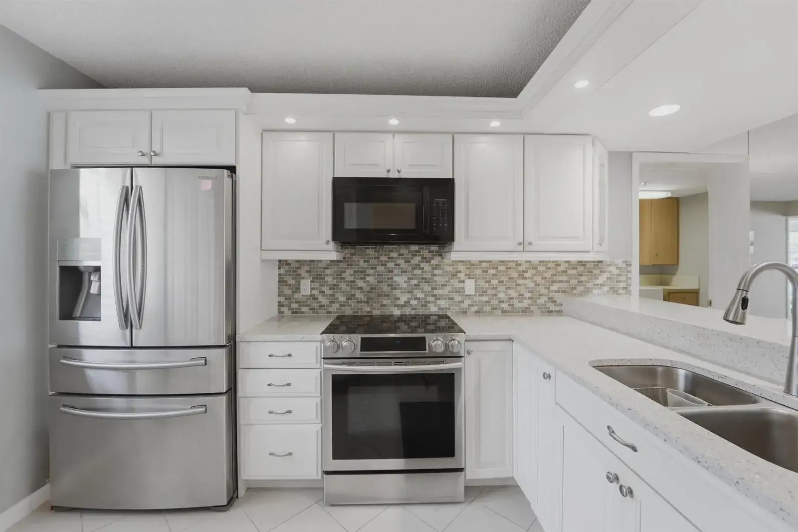 2601 MARINA ISLE Way # 204, Jupiter FL 33477 photo 3