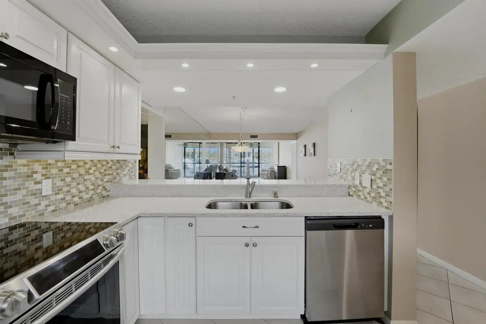 2601 MARINA ISLE Way # 204, Jupiter FL 33477 photo 4