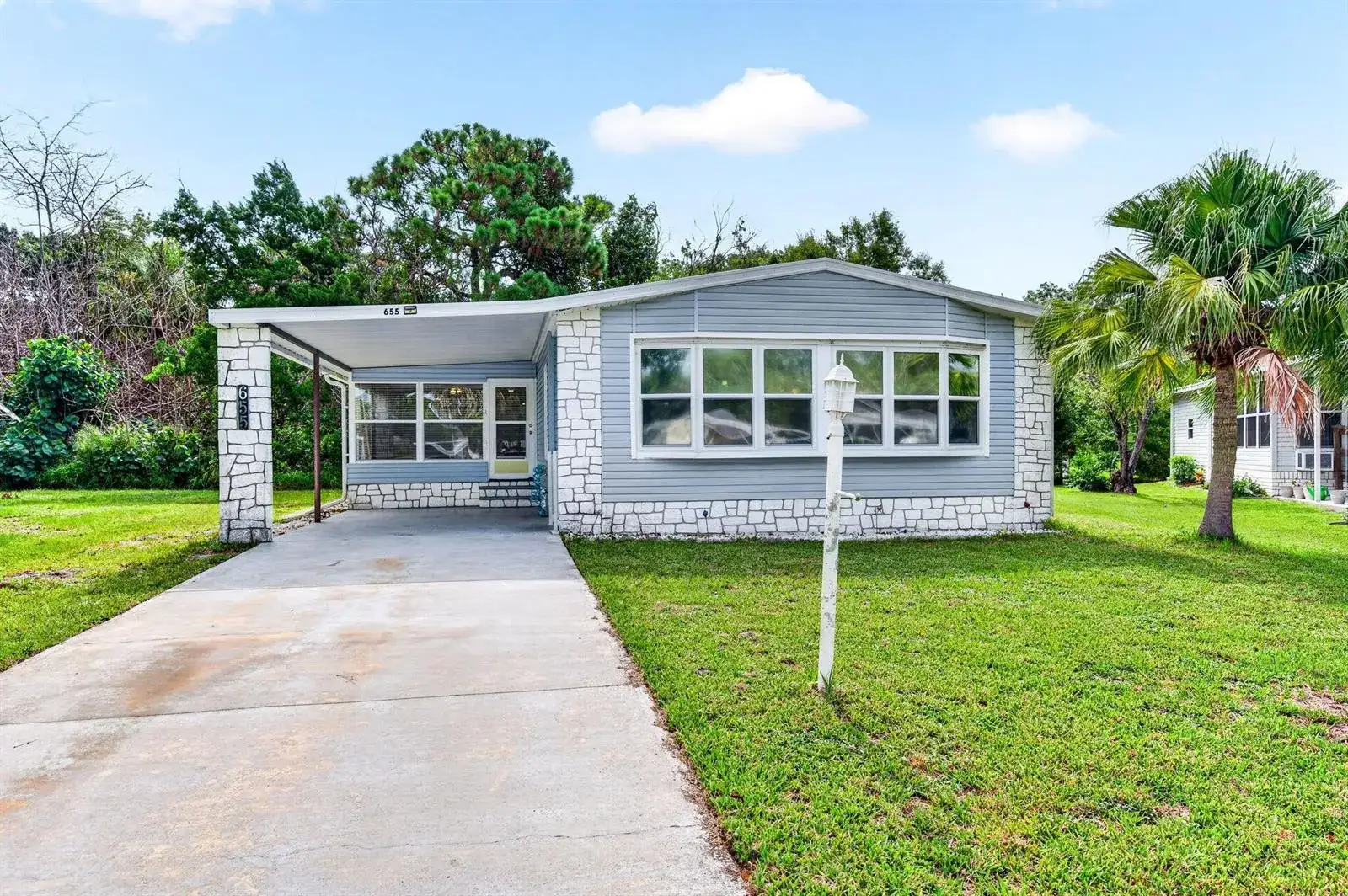 655 W Marlin Circle, FL 32976 photo 2