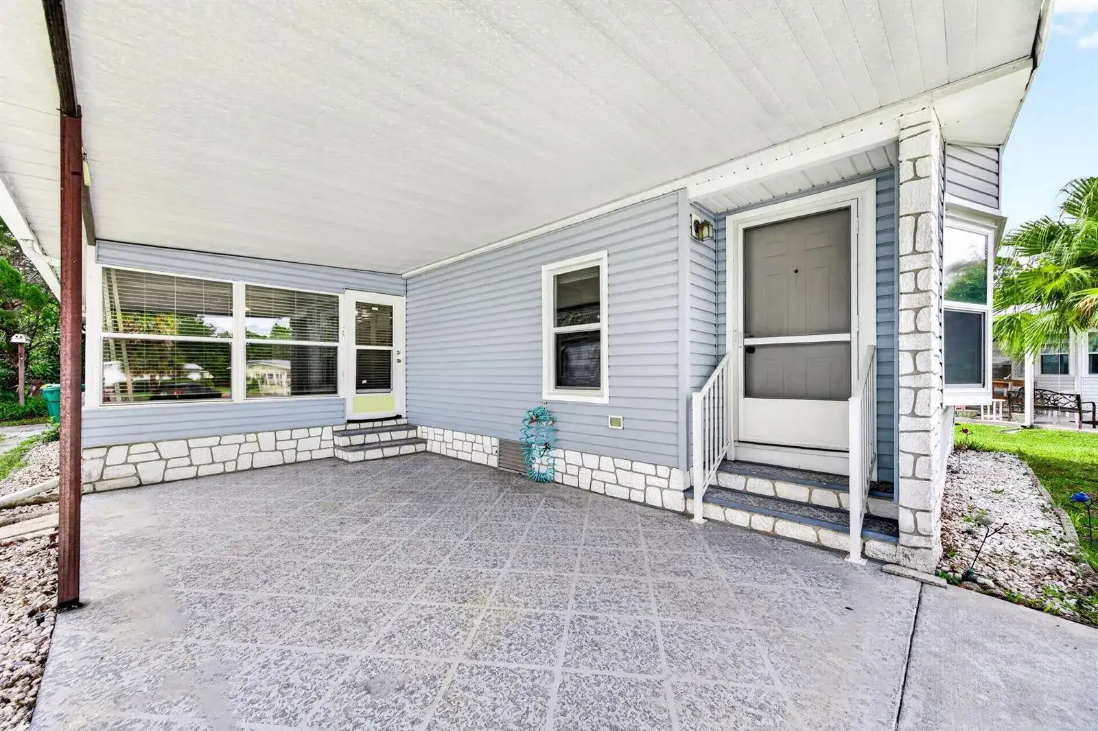 655 W Marlin Circle, FL 32976 photo 3