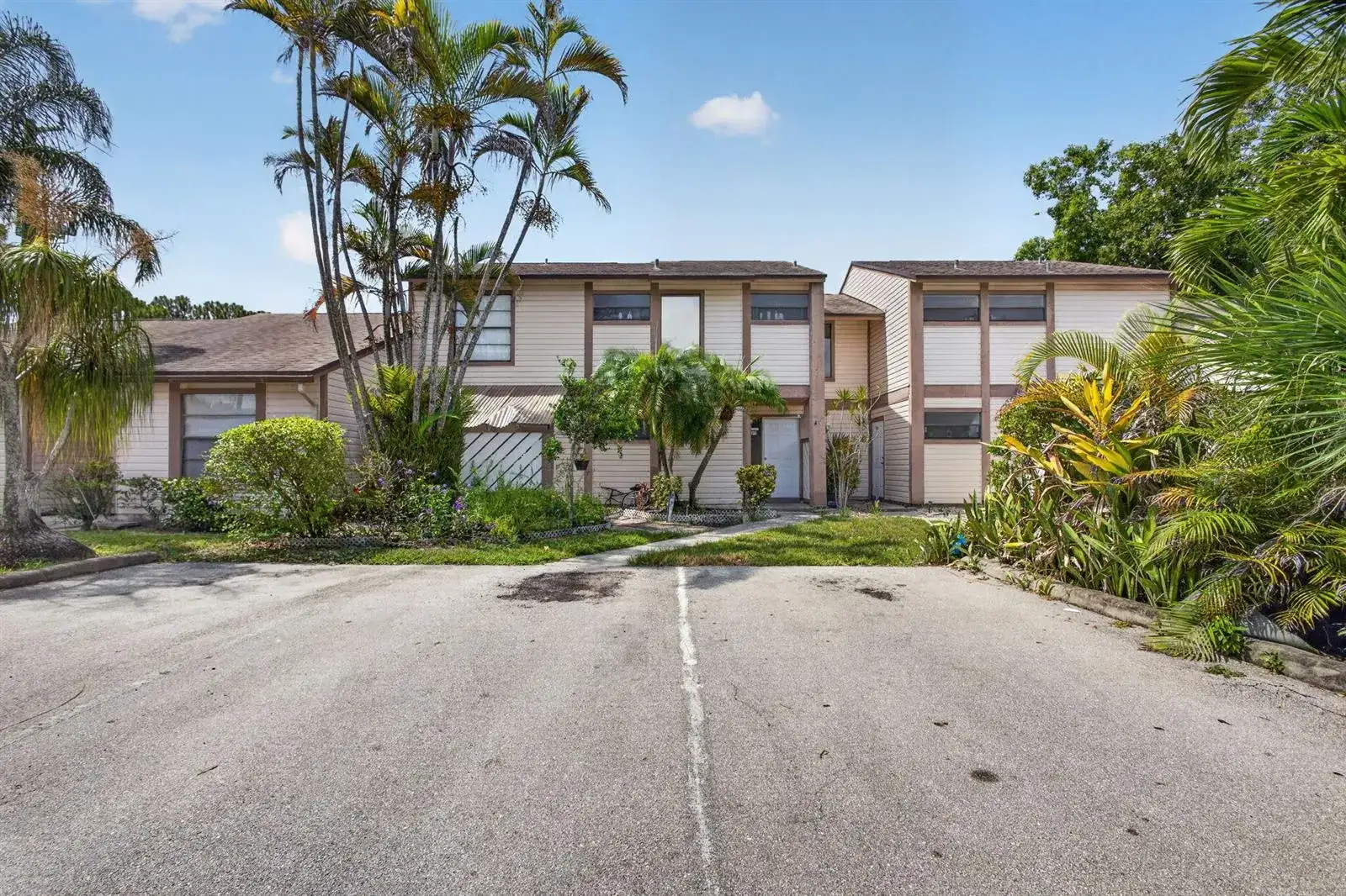 110 SHERWOOD Circle # 4C, Jupiter FL 33458 photo 2