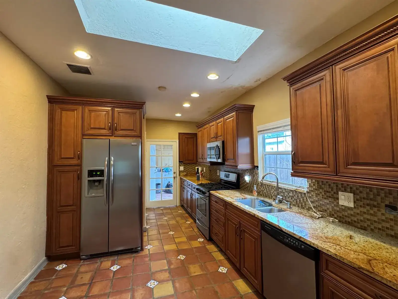 735 Colonial Road, West Palm Beach FL 33405 photo 3