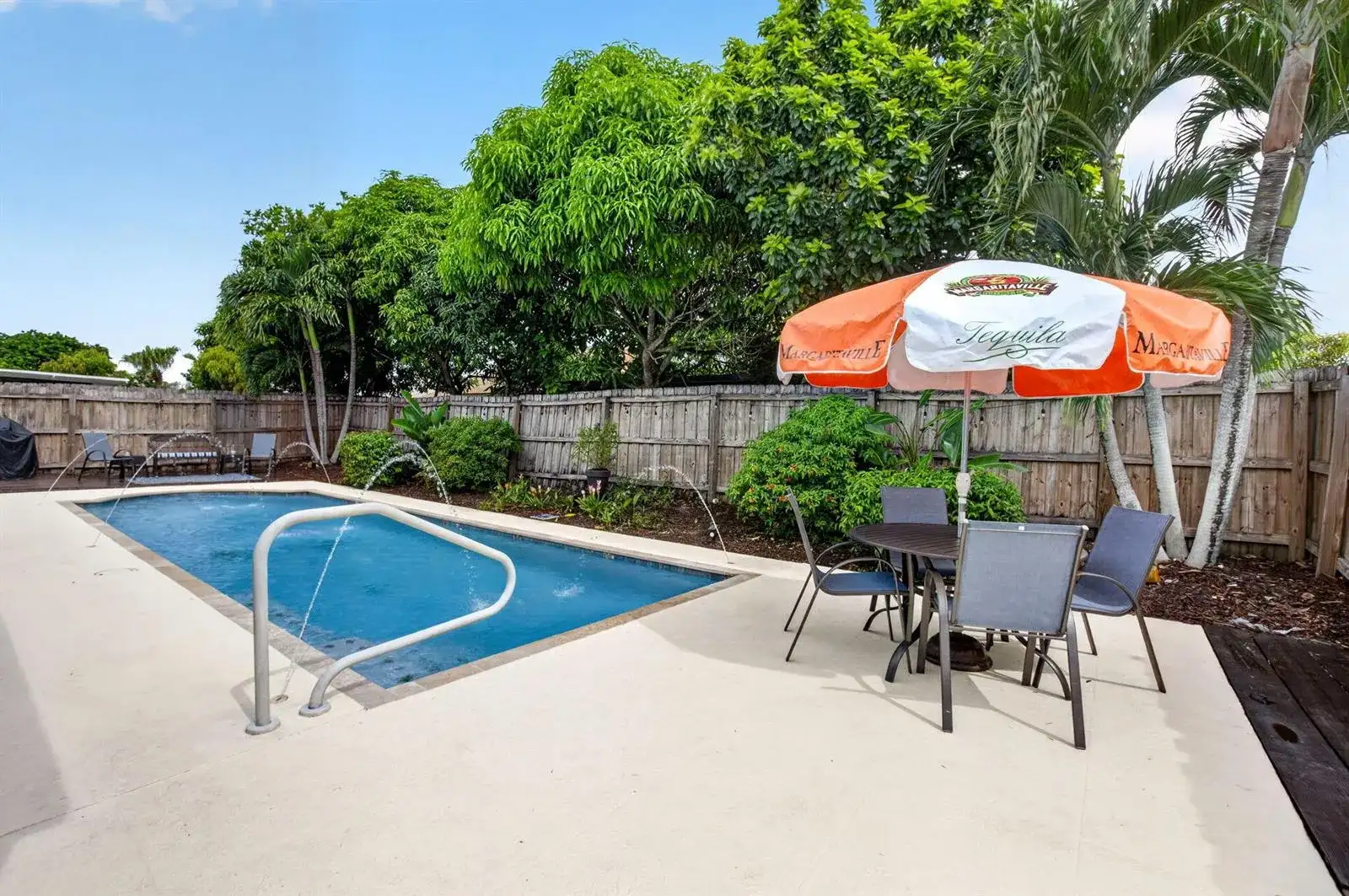 7919 BLAIRWOOD Circle S, Lake Worth FL 33467 photo 2
