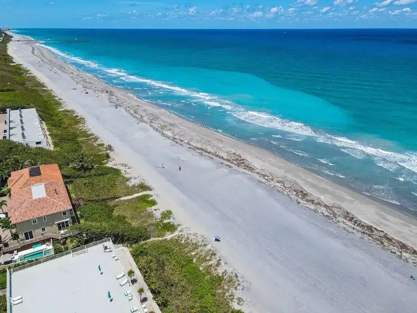 941 Ocean Drive, Juno Beach FL 33408 photo 2