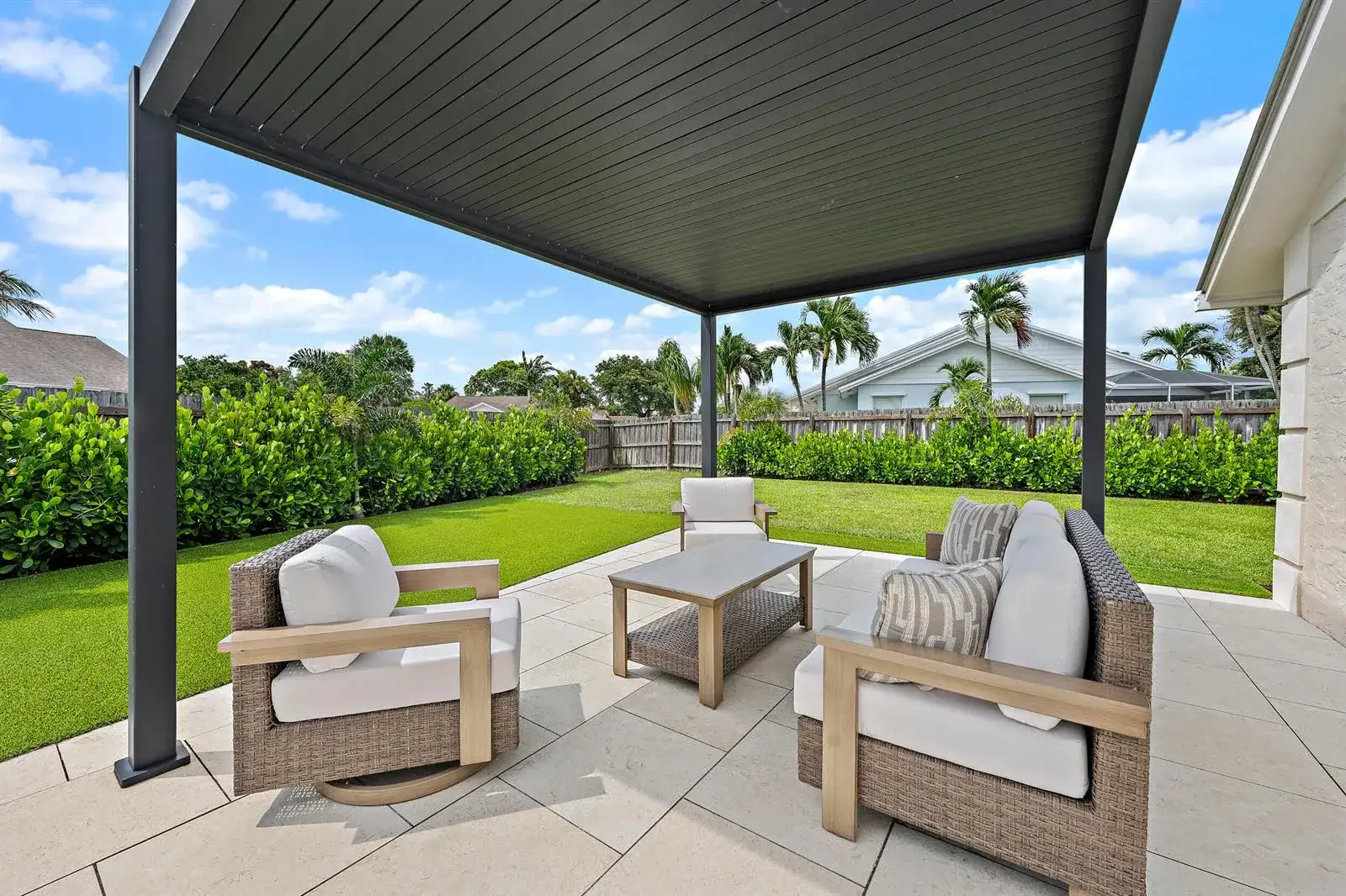 218 Wandering Trail, Jupiter FL 33458 photo 2