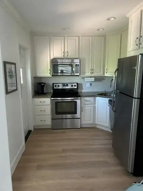 444 ZEPHYR Way, Juno Beach FL 33408 photo 2