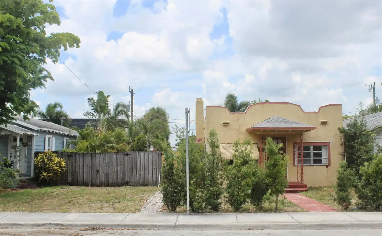 519 N J Street, FL 33460 photo 4