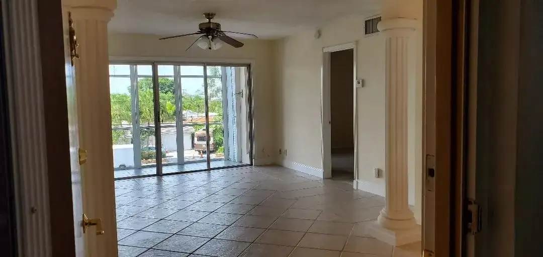 3040 NE 16TH Avenue # 303, Oakland Park FL 33334 photo 2