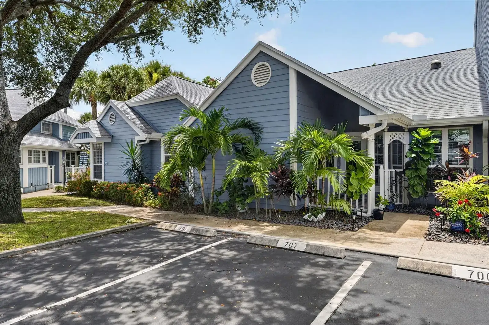706 Ocean Dunes Circle, Jupiter FL 33477 photo 2