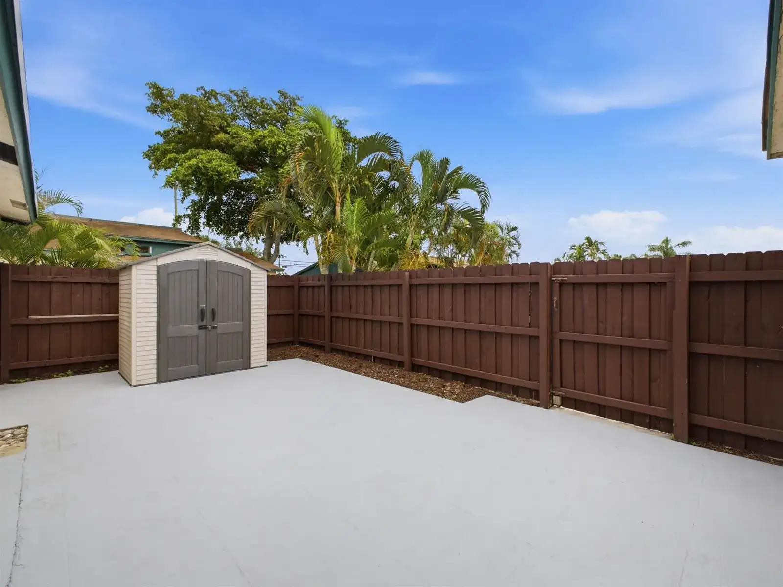1110 Manor Drive, Palm Springs FL 33461 photo 5