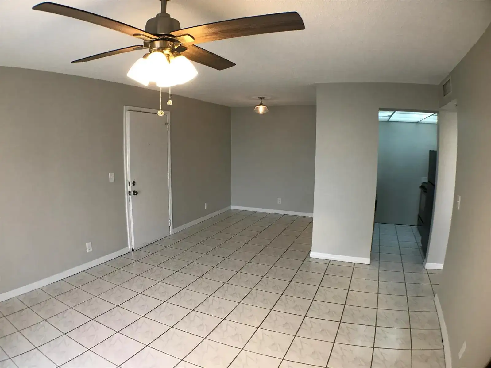 1846 Abbey Road # 104, West Palm Beach FL 33415 photo 2