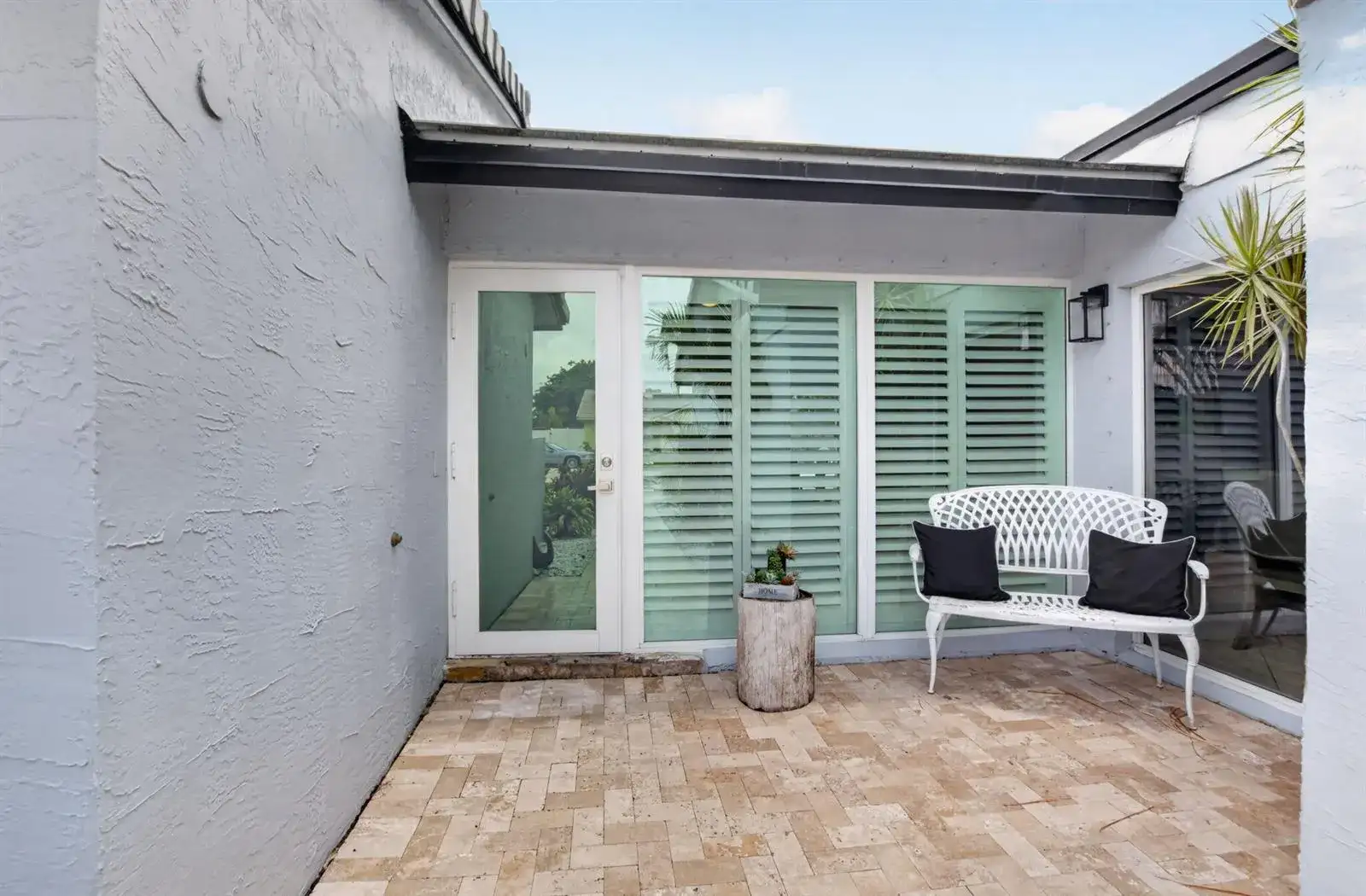 6521 Woodbury Road, Boca Raton FL 33433 photo 4