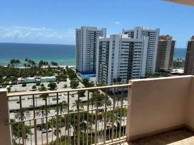 1865 S Ocean Drive, Hallandale Beach FL 33009 photo 2