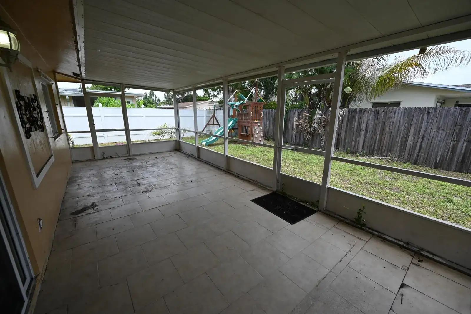 8208 NW 75TH Avenue, Tamarac FL 33321 photo 5