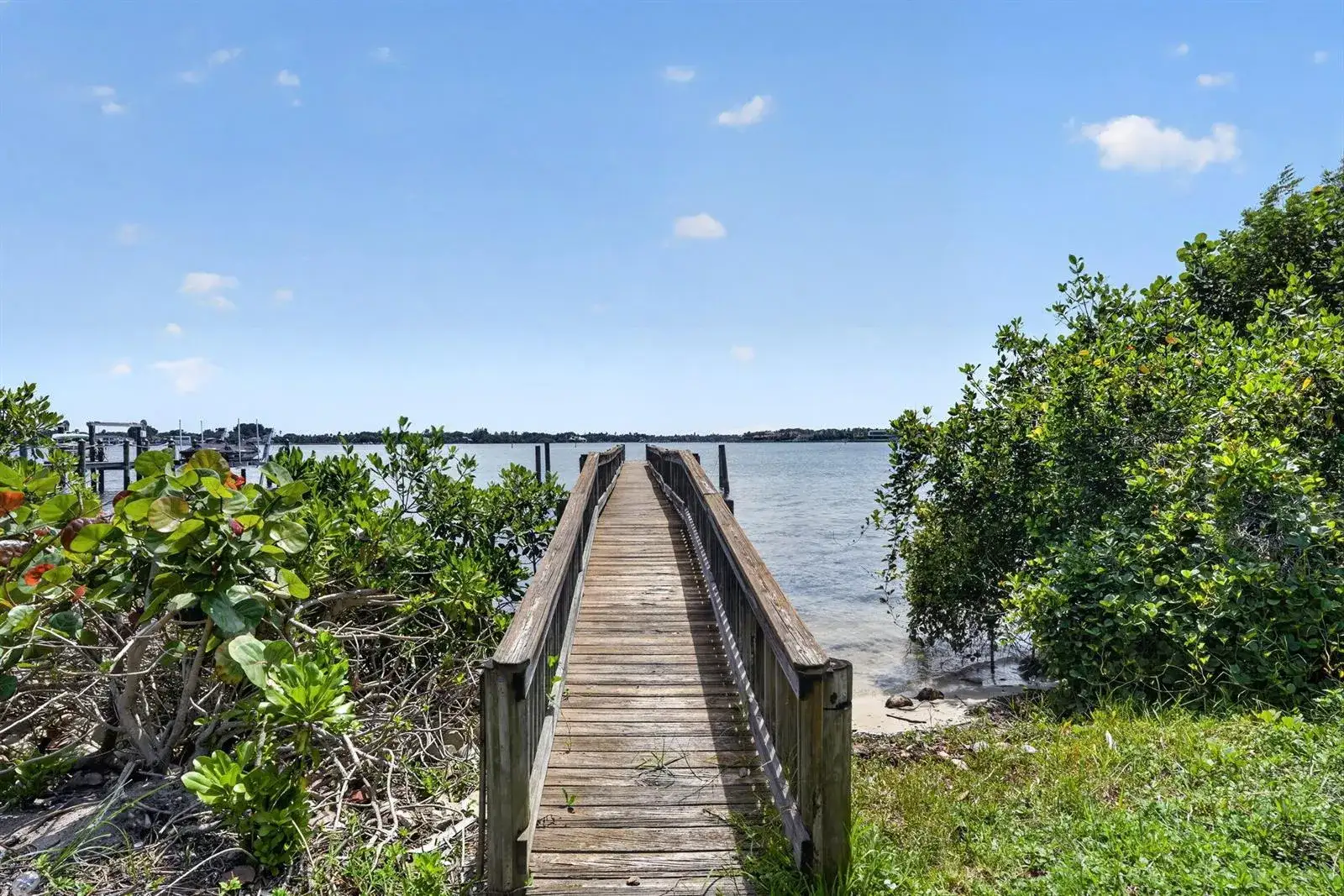 18821 Rio Vista Drive, Jupiter FL 33469 photo 3