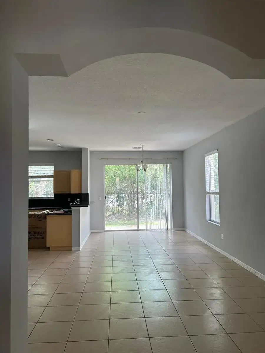 1412 SEMINOLE PALMS Drive, FL 33463 photo 3