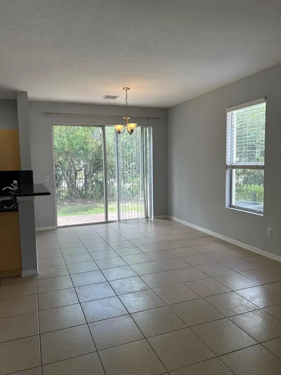 1412 SEMINOLE PALMS Drive, FL 33463 photo 4