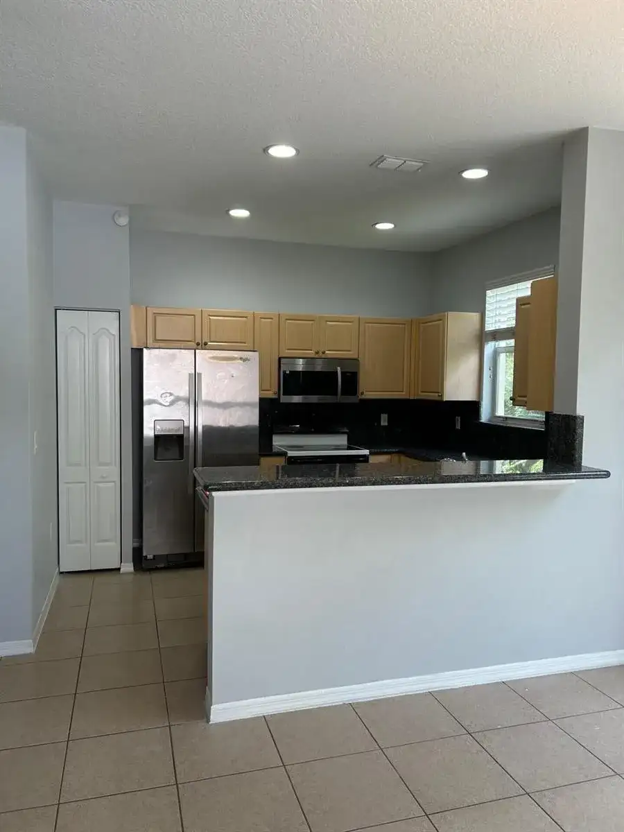 1412 SEMINOLE PALMS Drive, FL 33463 photo 5