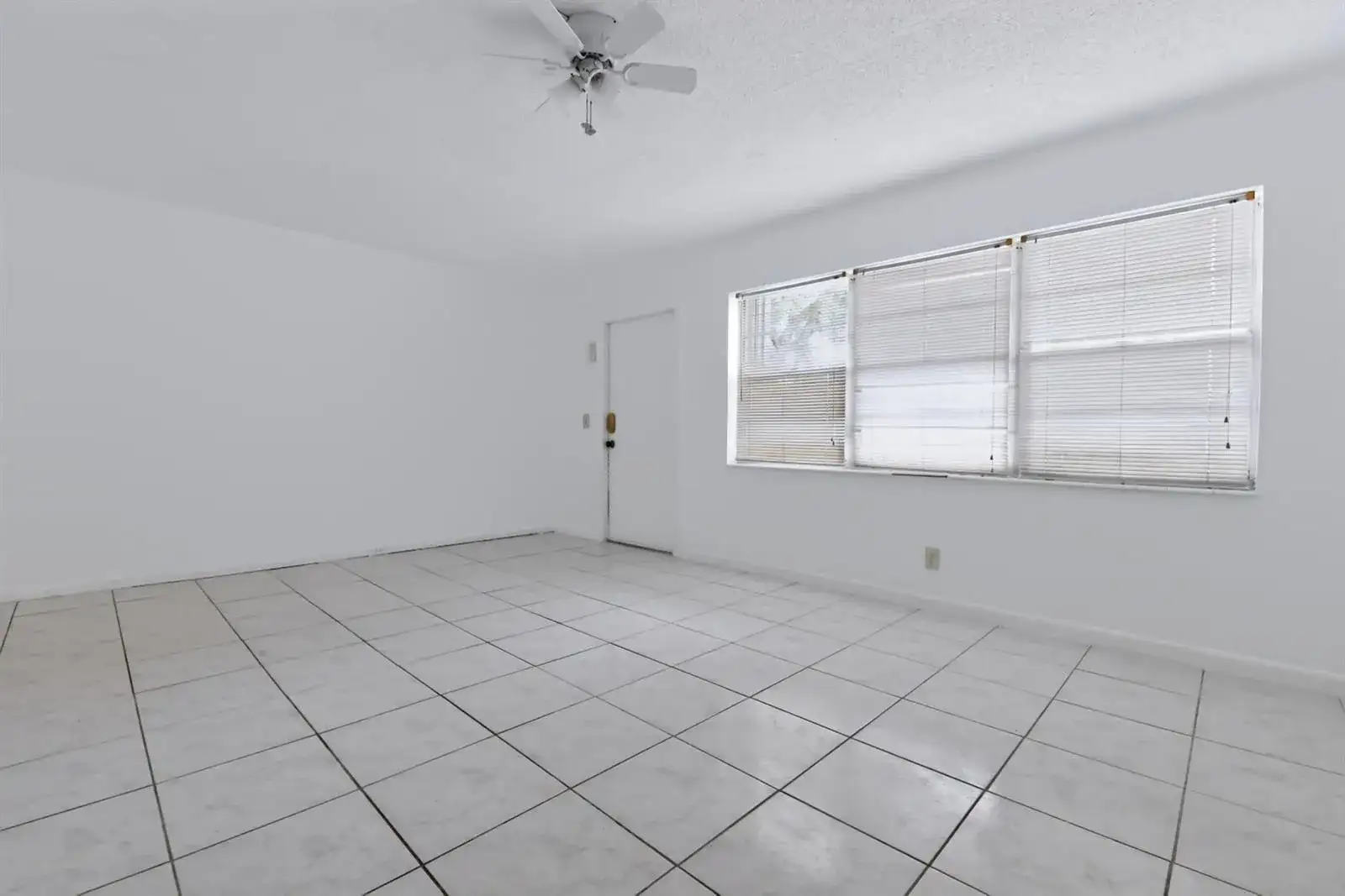 264 Northampton N, West Palm Beach FL 33417 photo 3
