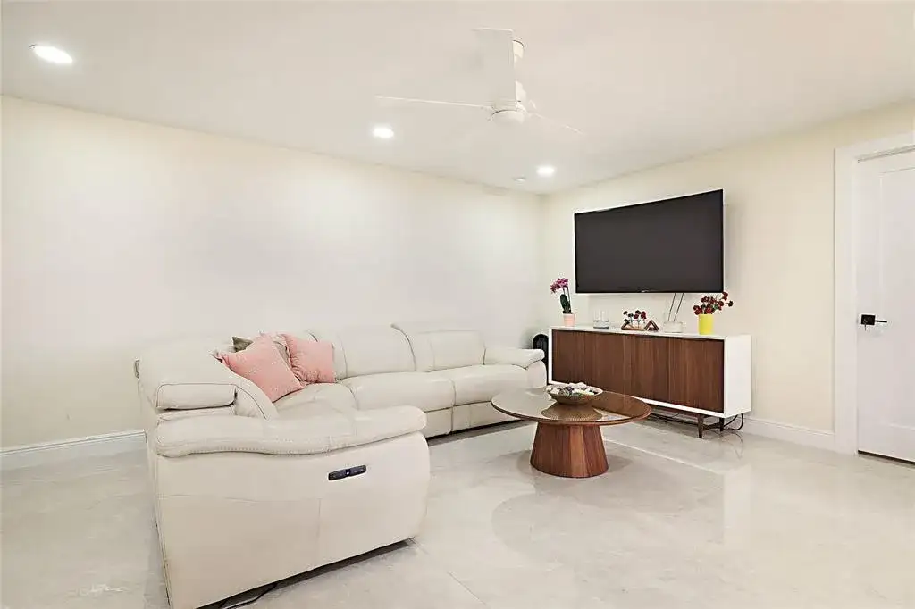 2800 N OCEAN Drive # 9A, Riviera Beach FL 33404 photo 4