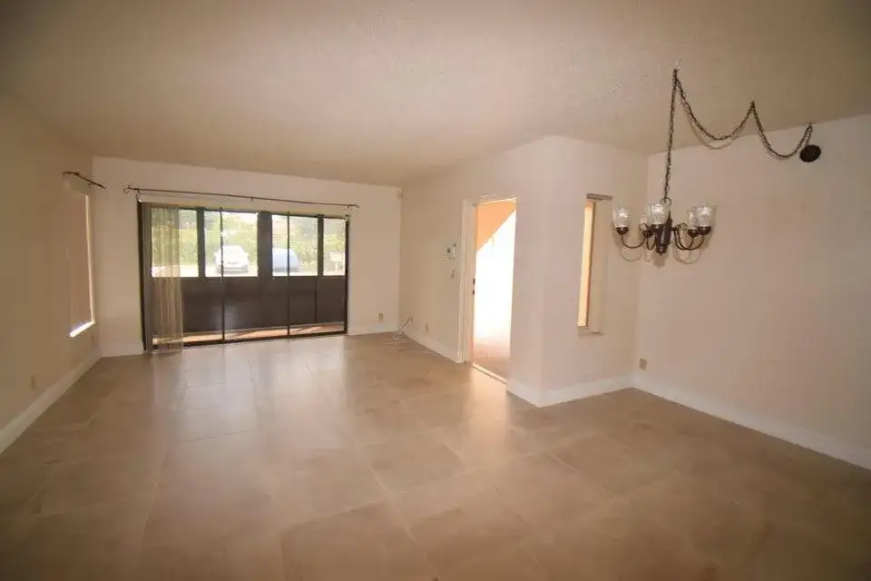 2173 WHITE PINE Circle # C, FL 33415 photo 3