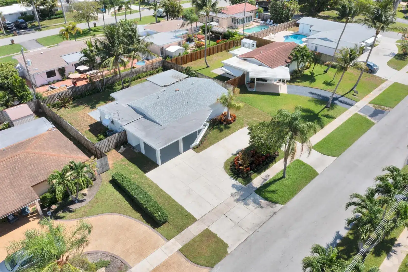 921 SE 15th Court, Deerfield Beach FL 33441 photo 2