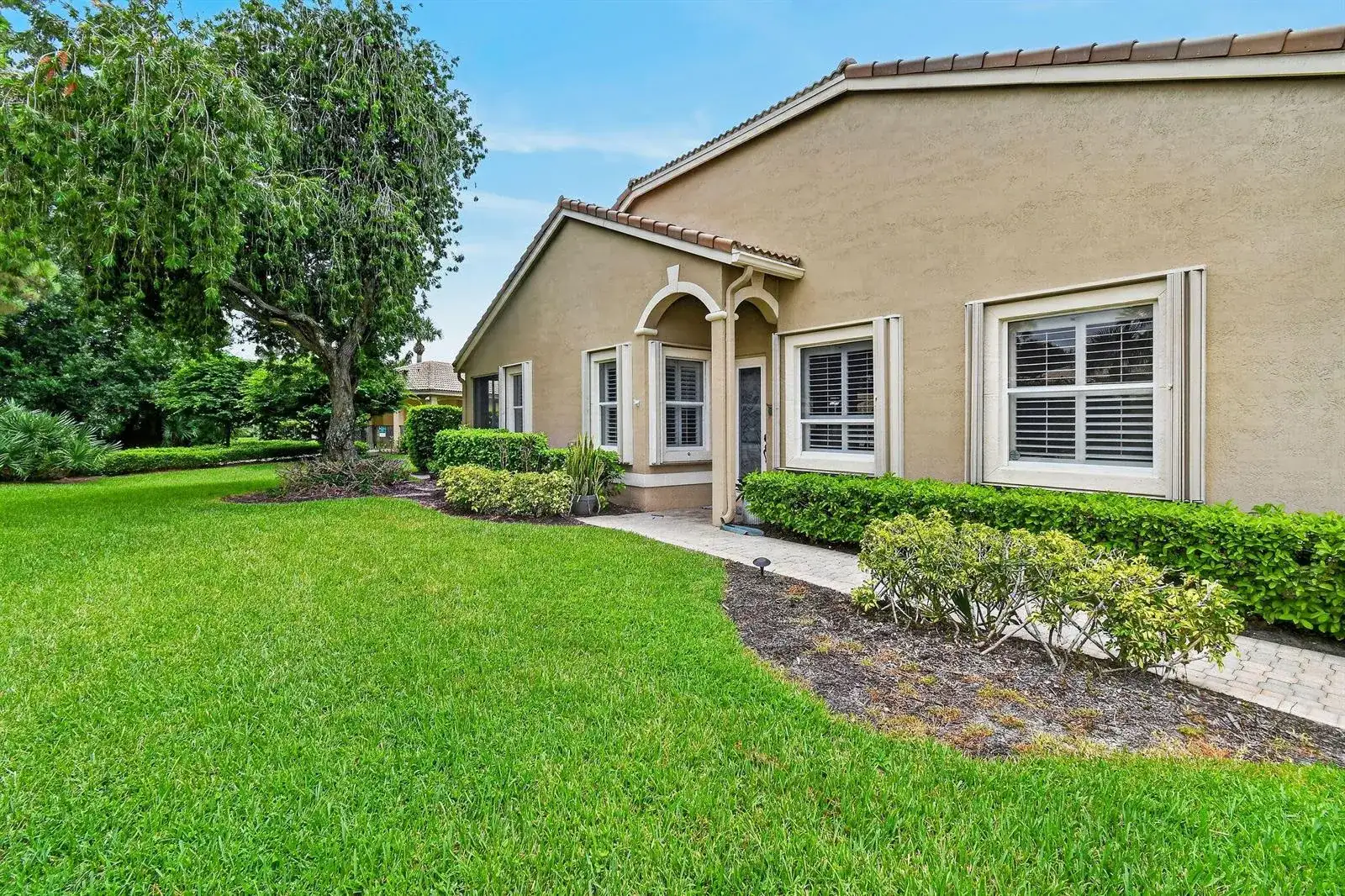 7007 Torrey Pines Circle, FL 34986 photo 4