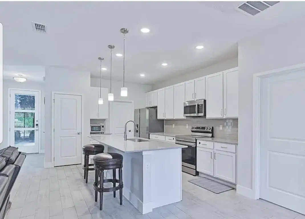 951 SARETA Street SE, Palm Bay FL 32909 photo 4