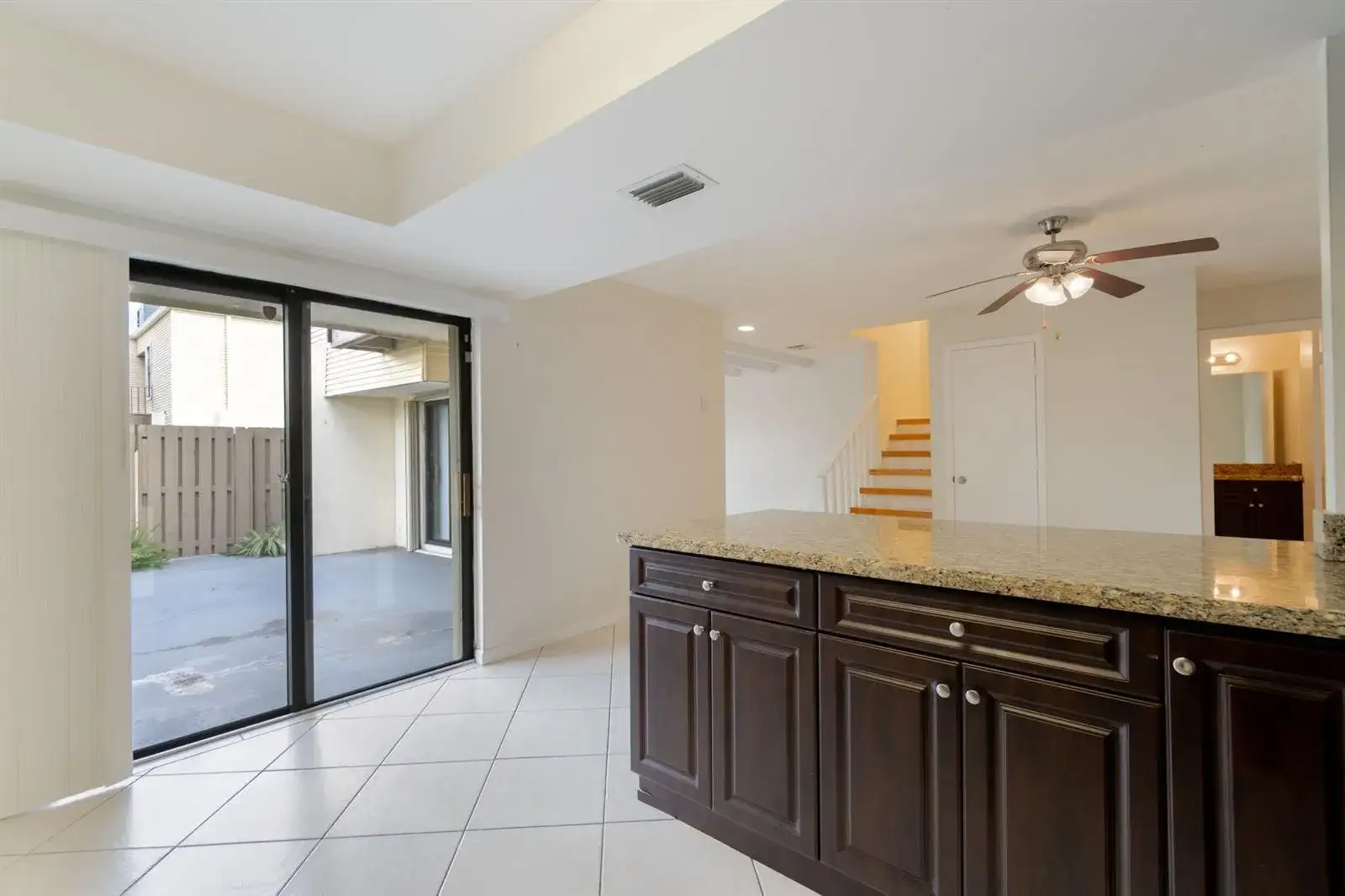 1530 Shaker Circle, Wellington FL 33414 photo 2