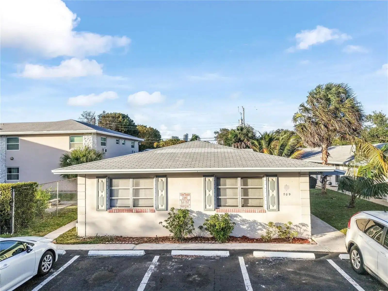 709 SE 15TH Street # 1, Fort Lauderdale FL 33316 photo 2
