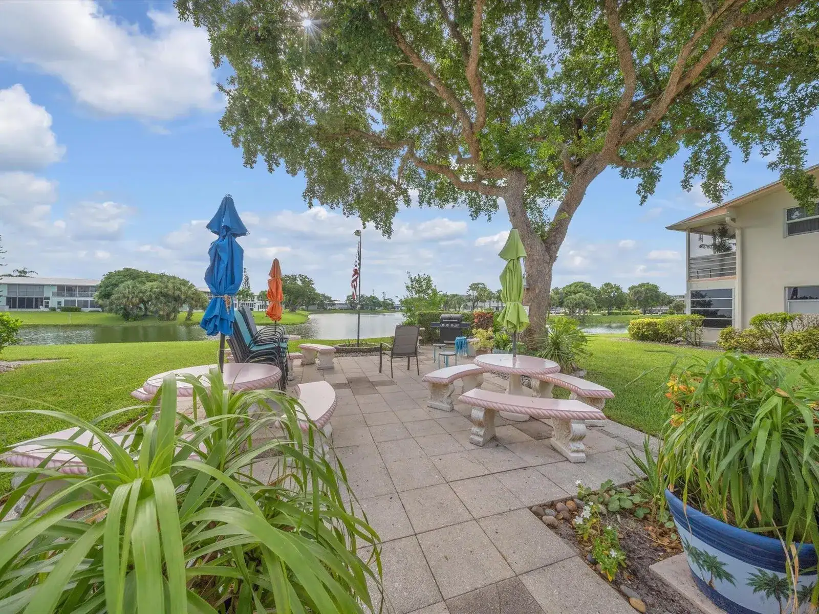 43 BERKSHIRE B, West Palm Beach FL 33417 photo 5
