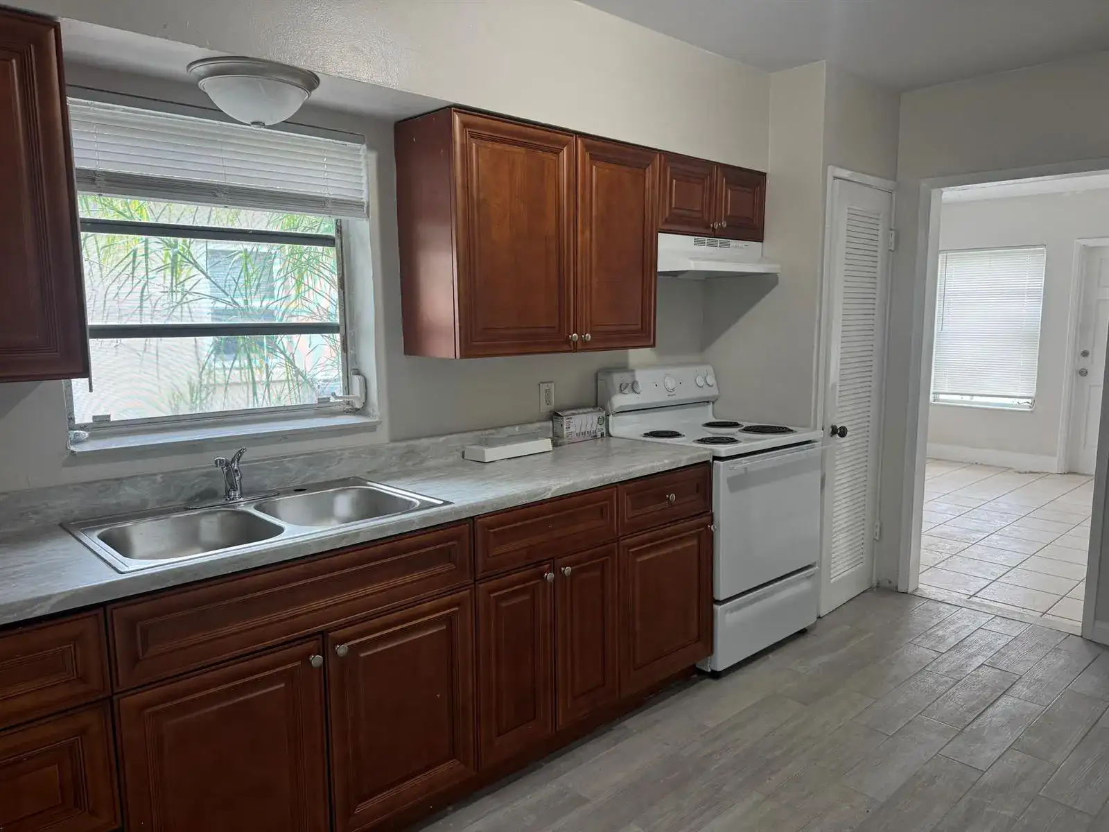 510 Hibiscus Avenue, Pompano Beach FL 33062 photo 2