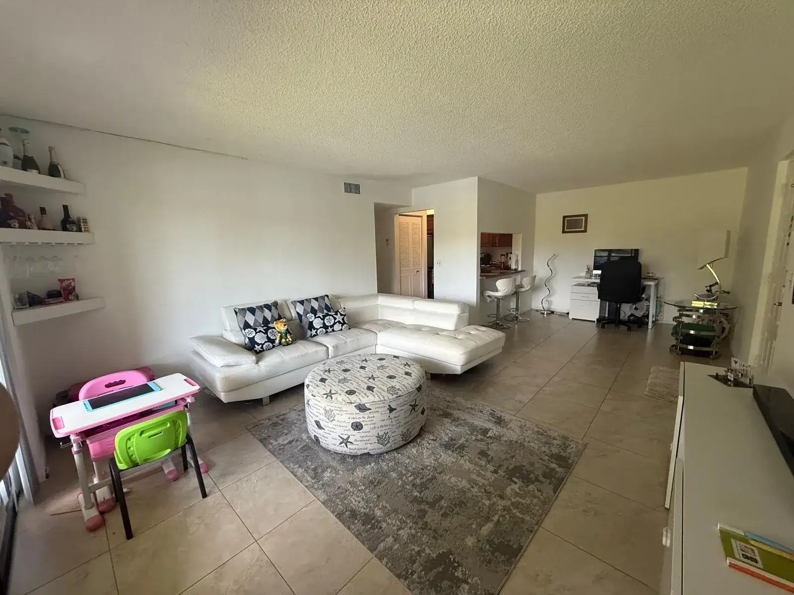 617 SEA PINE Way # E1, FL 33415 photo 2