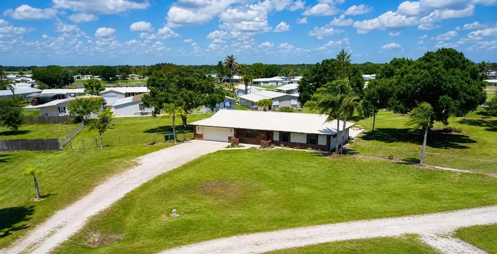 3856 SW 11TH Avenue, Okeechobee FL 34974 photo 2
