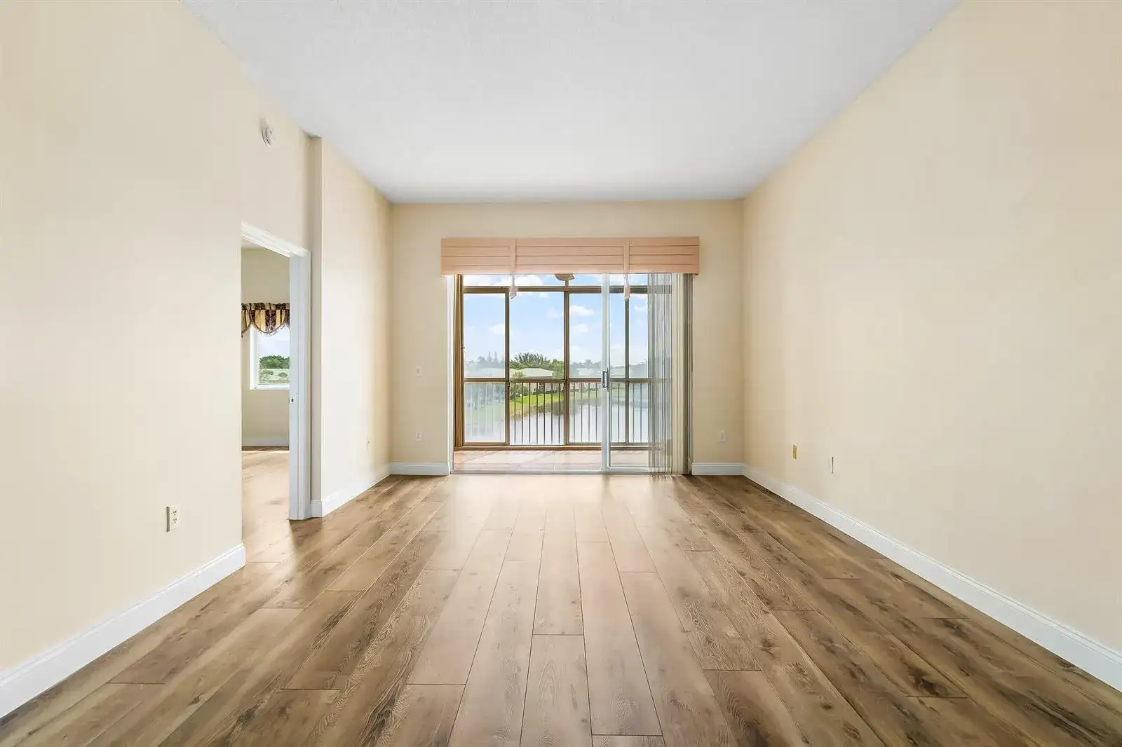 7904 Trent Drive # 410, Tamarac FL 33321 photo 2