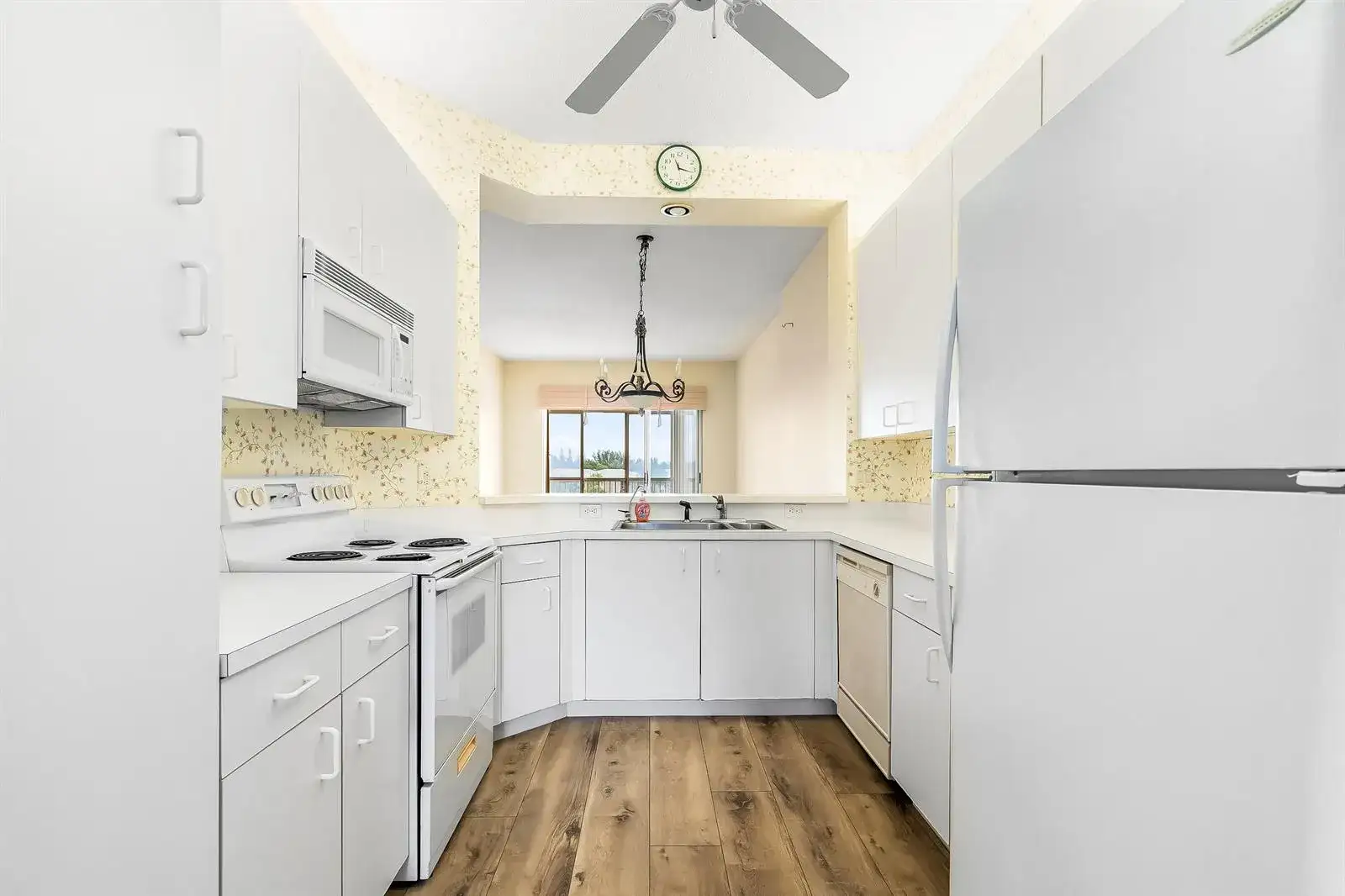 7904 Trent Drive # 410, Tamarac FL 33321 photo 4