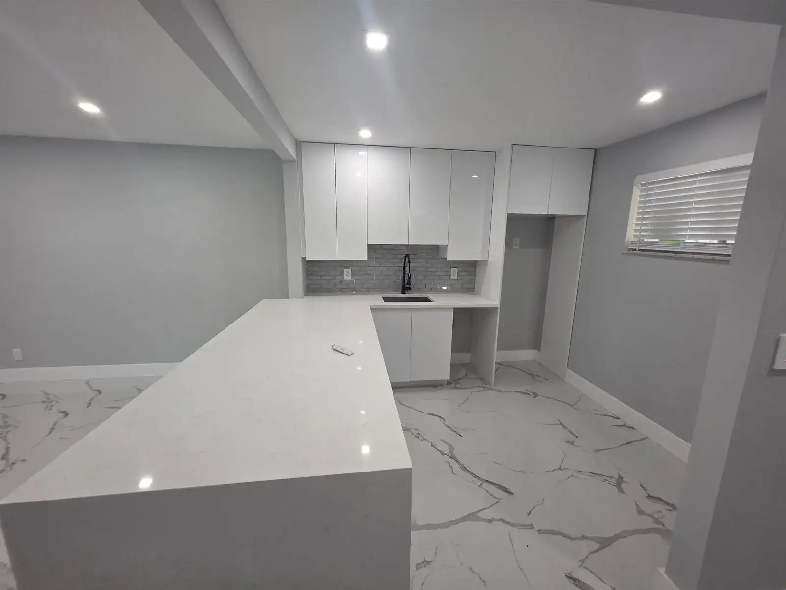 2682 S GARDEN Drive S # 107, Lake Worth FL 33461 photo 2