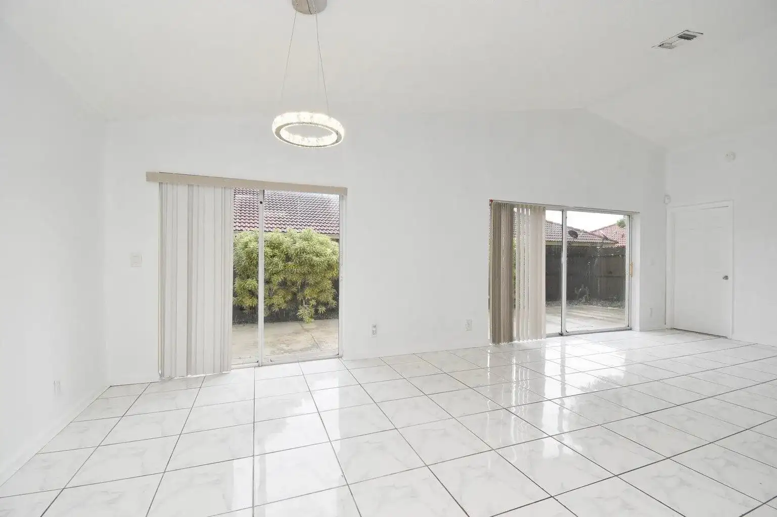 1456 Waterway Cove Drive, Wellington FL 33414 photo 2