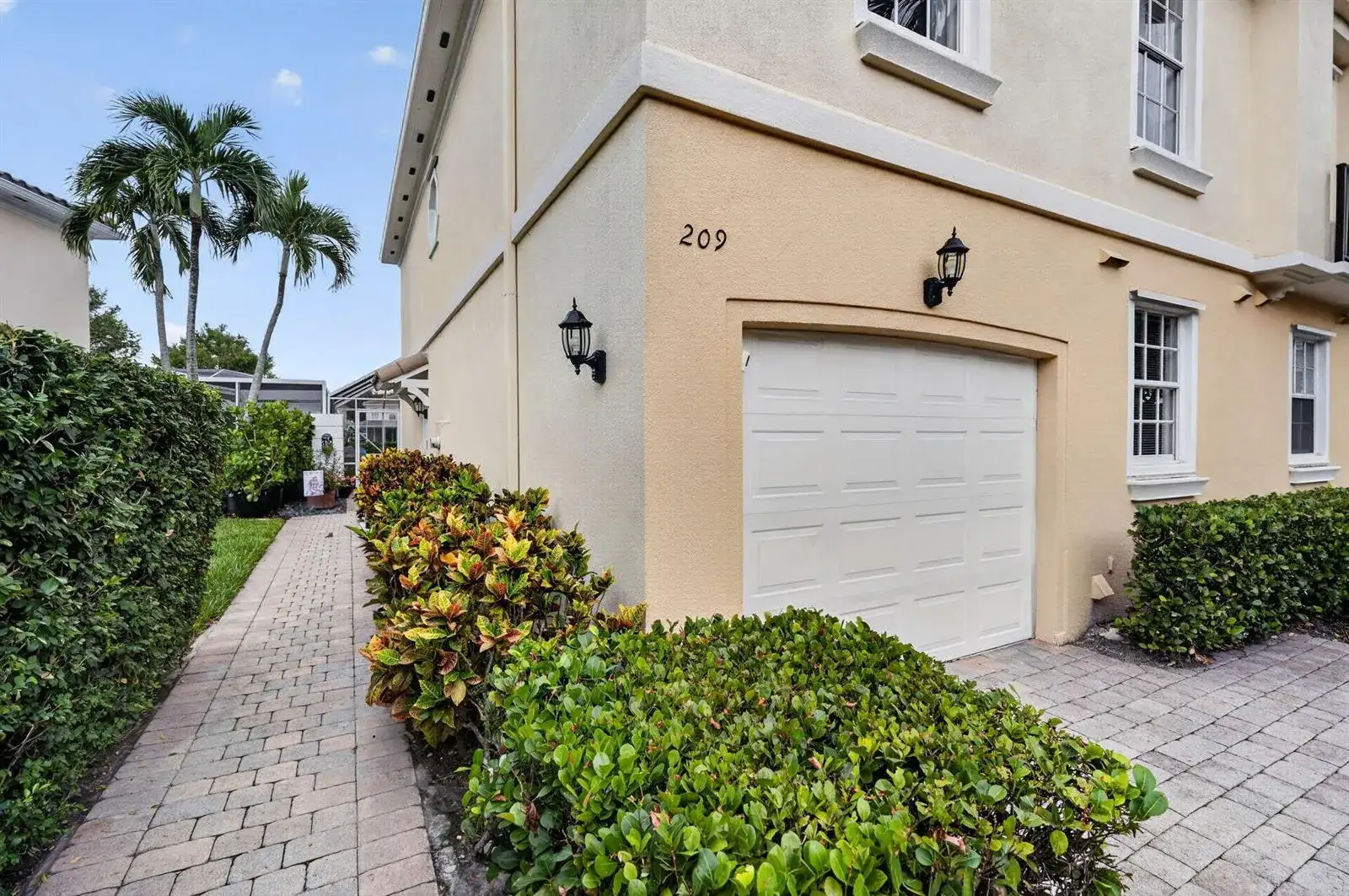 209 FORTUNA Drive, Palm Beach Gardens FL 33410 photo 5